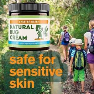 Natural bug cream for sensitive skin with citronella – perfect for hiking families and safe for kids.